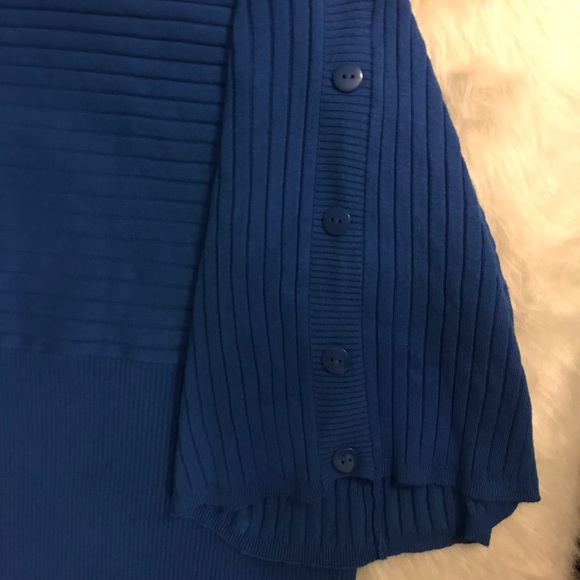 Blue Ribbed Top - Picture 3 of 6
